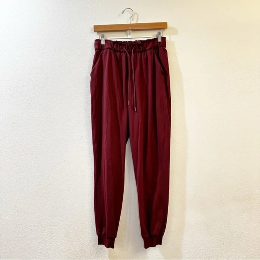 Lululemon Stretch High-Rise Jogger *Full Length in Red Merlot Size 6‎